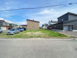 札幌市を専門　テンズホーム お好みの建築会社で夢のマイホーム購入が可能！
ファミリー層に住みやすい土地です♪