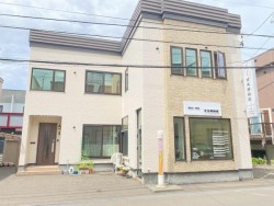 札幌市を専門　テンズホーム 駐車3台分、状態良好2003年築