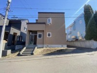 札幌市を専門　テンズホーム 【現在賃貸中！広々とした一戸建て】～5SLDK＋駐車2台可能◎～