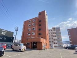 札幌市を専門　テンズホーム 【リフォーム済】南向きバルコニーから川を望む、陽光あふれる2LDK♪