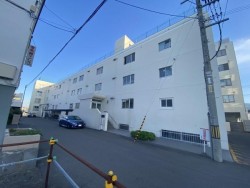 札幌市を専門　テンズホーム 【利便性の良いエリアのマンションです♪】～専用庭付き～